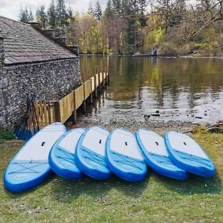 Bank Chambers In Centre With Hot Tub And Parking * Bowness-on-Windermere