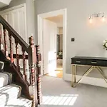 Lejlighed Bank Chambers In With Hot Tub And Access *