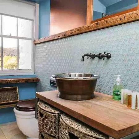 아파트 Bank Chambers In With Hot Tub And Access 보우네스온윈더미어